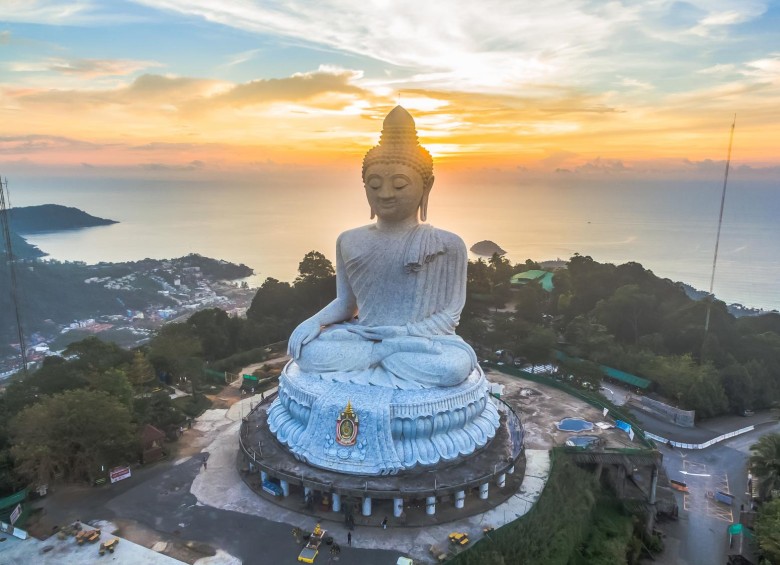 Phuket es la mayor provincia continental de Tailandia, situada en el mar de Andamán, al oeste de la península de Malasia. FOTO: Shutterstock