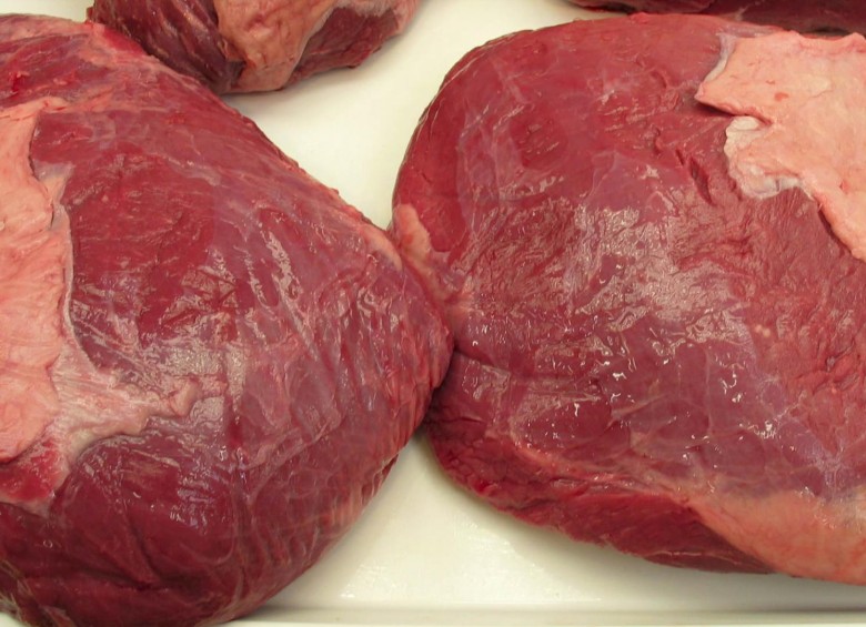 El informe asegura que la carne procesada es cancerígena para los humanos, mientras que la carne roja “probablemente” también lo es