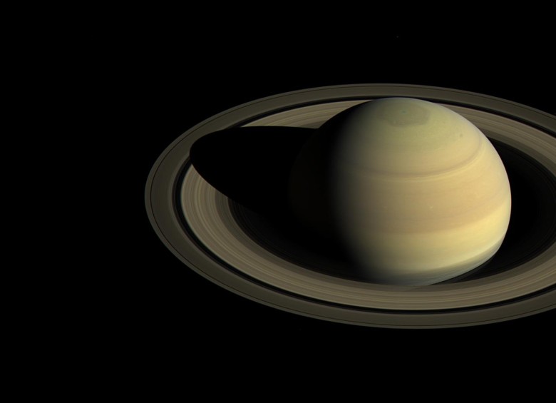El color dorado con el que se conoce mejor a Saturno y sus anillos, captado por Cassini. FOTO NASA