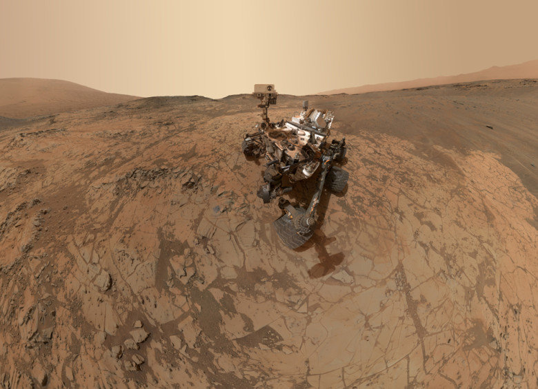 Marte es un planeta inhóspito y solitario. En una trampa de arena se atascó el robot Spirit, que había funcionado bien por años. Acá, el Opportunity, que aún trabaja en ese planeta. FOTO Nasa