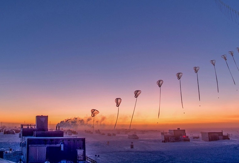 Medición de ozono en la Antártida. De amarillo, las zonas con más ozono, de azul-púrpura, las que menos tienen. El agujero en la capa aumentó un poco este año. FOTO Nasa Ozone Watch