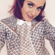 A Katy Perry se le reconoce por su pelo negro, sin embargo la cantante también busca otras formas de resaltarlo con colores fuera de lo común. FOTO Instagram Katy Perry