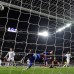 AFP - Un partido de ida y vuelta, con emociones en los arcos y muchos goles se vio en el Santiago Bernab&#233;u.
