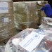 Reuters - Desde varios pa&#237;ses del mundo empiezan a llegar a Filipinas las ayudas con alimentos y objetos de primera necesidad para los damnificados.