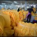 AFP - Alta demanda de trajes protectores ante el &#233;bola en esta empresa de confecci&#243;n en China.