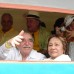 Colprensa - 2007. Despu&#233;s de muchos a&#241;os regresa a Aracata con su esposa. El tren en el que viaja tiene mariposas amarillas.