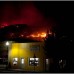 AP - &quot;La madre naturaleza est&#225; ganando&quot;, dijo Dan Omdal, jefe de bomberos en el condado Okanogan. &quot;Las llamas est&#225;n ardiendo intensamente y los hechos est&#225;n fluyendo r&#225;pidamente&quot;.
