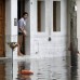 Reuters - Seg&#250;n las autoridades, cerca de 2.200 personas resultaron afectadas por las inundaciones en Buenos Aires.