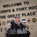 AP - El General Mark Milley, comandante general del III Cuerpo del Ej&#233;rcito en Fort Hood, habla con los medios de comunicaci&#243;n despu&#233;s de un tiroteo que se produjo dentro de la base militar.
