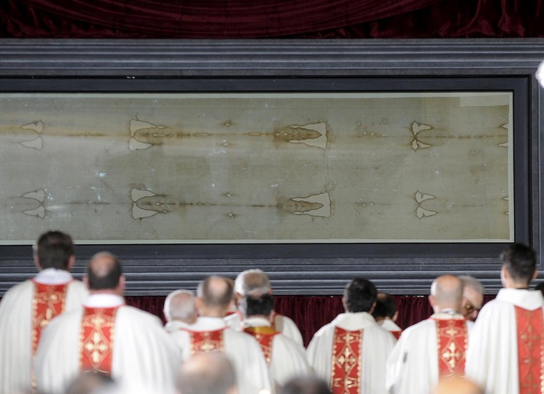 La Sábana Santa es expuesta en la Catedral de Turín. FOTO REUTERS