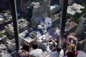 Este viernes fue inaugurado oficialmente el observatorio del One World Trade Center, donde antes se encontraban las Torres Gemelas. FOTO Reuters