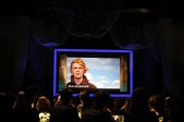 Homenaje a David Bowie durante los premios. FOTO Reuters