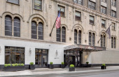 WestHouse New York: uno de los hoteles boutique de lujo de Nueva York. Lo diseñó Jeffrey Beers y está inspirado en los años 20. Combina elementos refinados de una exclusiva casa adosada de Nueva York con las comodidades y servicios de un hotel de lujo.