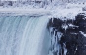 Son un lugar de turismo compartido por las ciudades de Niagara Falls (Nueva York) y Niagara Falls (Ontario). FOTO AP
