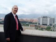 Cortesía EPMEsta foto le fue tomada al gerente en la terraza de la Alcaldía de Medellín, el martes, minutos después de su posesión ante el alcalde, Alonso Salazar.