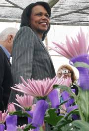 Robinson SáenzLa secretaria de Estado norteamericano, Condoleezza Rice, y los nueve congresistas de Estados Unidos, también visitaron ayer el cultivo de flores El Trigal, en el Oriente Antioqueño.