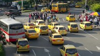 los buses y los taxis se convirtieron en el medio de transporte este miércoles FOTO DONALDO ZULUAGA