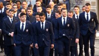 Los jugadores de la plantilla de Fiorentina llegaron para darle el último adiós a su compañero y capitán, Davide Astori, quien falleció el pasado domingo por una falla cardíaca. FOTO AFP 
