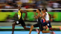 La imagen de Usain Bolt ganando la carrera de semifinales de 100 metros, en los Juegos Olímpicos de 2016 en Río de Janeiro, Brasil, se llevó el tercer lugar en la categoría de deportes. FOTO Kai Pfaffenbach / Reuters