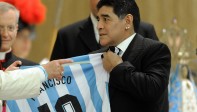 Talentoso como pocos, polémico en lo político, Diego Armando Maradona tuvo una vida de altibajos, desde coronarse campeón del mundo hasta luchar contra las drogas. Foto: Getty