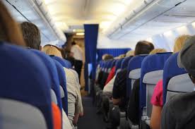 El riesgo de contagio de influenza en un avión es mínimo. Foto PxHere