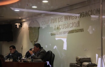 El exmagistrado Leonidas Bustos, investigado en el escándalo por corrupción en la justicia, pidió también citar al exfiscal Eduardo Montealegre. FOTO COLPRENSA