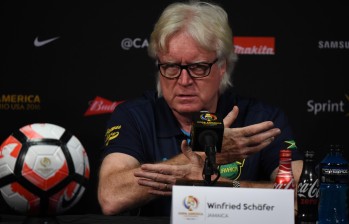 Winfried Schaefer, calificó de “muy difícil” el partido ante México en su segunda comparecencia en la Copa América Centenario. FOTO AFP