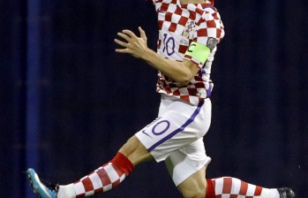 Luka Modric, de penal, marcó el primer gol de Croacia. FOTO EFE