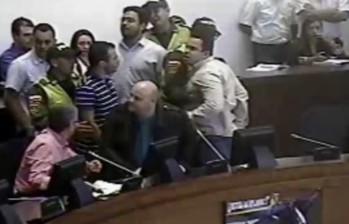 Debate en el Concejo de Medellín por poco termina a los golpes