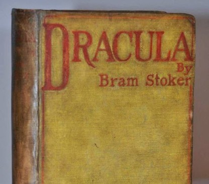 Primera edición de Drácula. Impresa por Archibald Constable and Company, en la ciudad de Westminster. Foto Cortesía Antoniosaz Blog