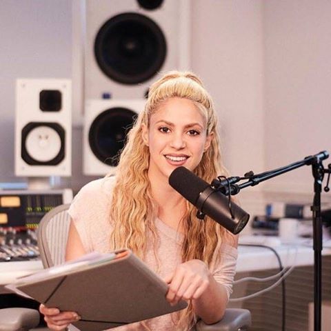 Shakira subió una foto a su cuenta de Instagram contando la sorpresa que le tendrá a sus fans con beats 1. FOTO: Instagram, @Shakira