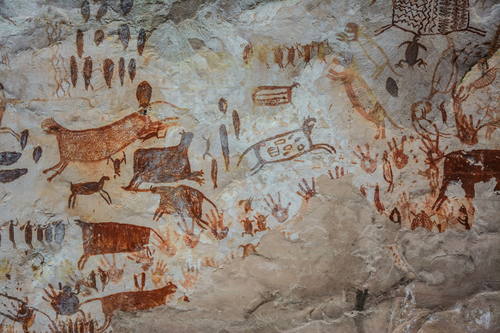 Algunas obras de arte rupestre también hacen parte del Parque Cultural Chiribiquete. Foto @es.unesco.org