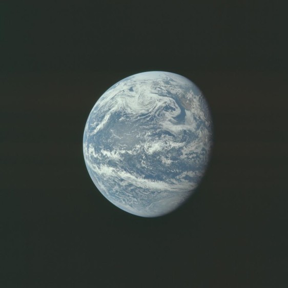 La Tierra a 10.000 millas náuticas de distancia durante la misión Apolo 11, 16 de julio de 1969. FOTO Nasa / Reuters