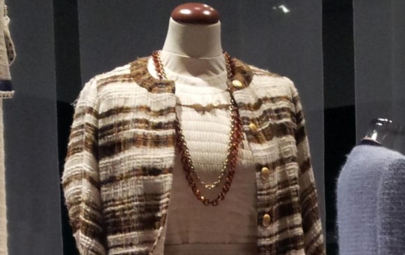 Traje tweed de Chanel. Diseño de 1965. 