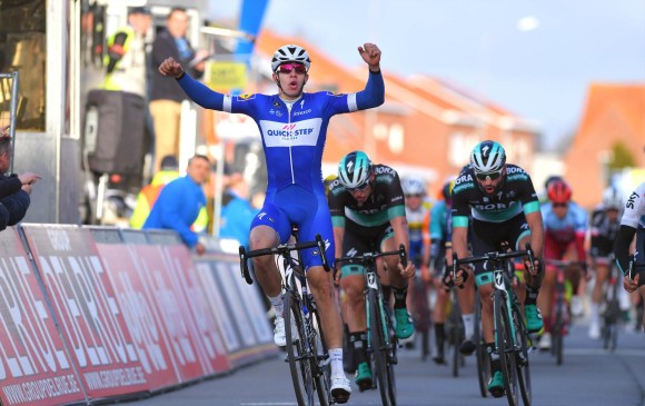 Álvaro Hodeg se impuso en la primera etapa de la Vuelta a Cataluña. FOTO ARCHIVO EC 