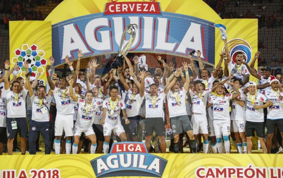 Junior logró el título de la Liga Águila-2 luego de vencer al Medellín en la final. FOTO ROBINSON SÁENZ 