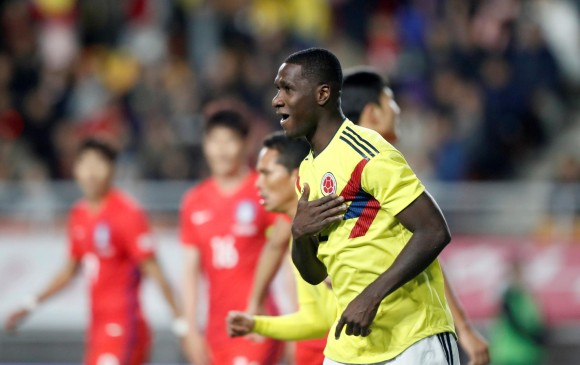 Cristian Zapata anotó el único gol de Colombia ante Corea del Sur. FOTO REUTERS