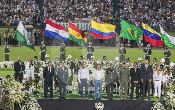 Las autoridades del departamento fueron los anfitriones del acto.