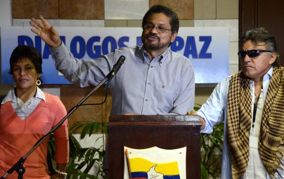 El jefe de la delegación de las Farc, Iván Márquez, escribió por medio de su cuenta de Twitter que nunca han pedido la constituyente para refrendar los acuerdos. FOTO COLPRENSA