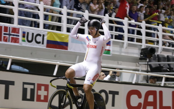 Fabián Puerta tras su victoria en la Copa Mundo de ciclismo. FOTO ÉDER GARCÉS - FEDECICLISMO