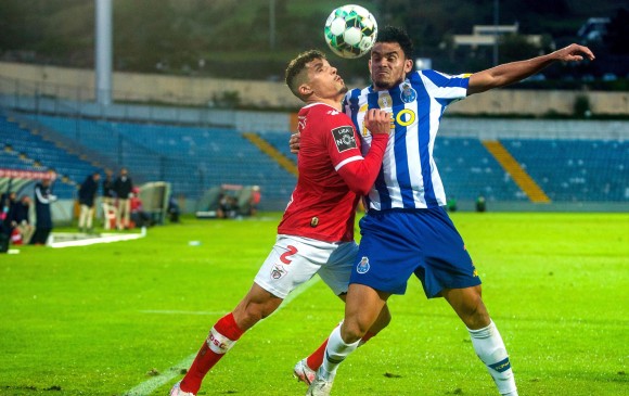 El delantero colombiano Luis Díaz anotó un espectacular gol en la victoria del Oporto como visitante. FOTO EFE