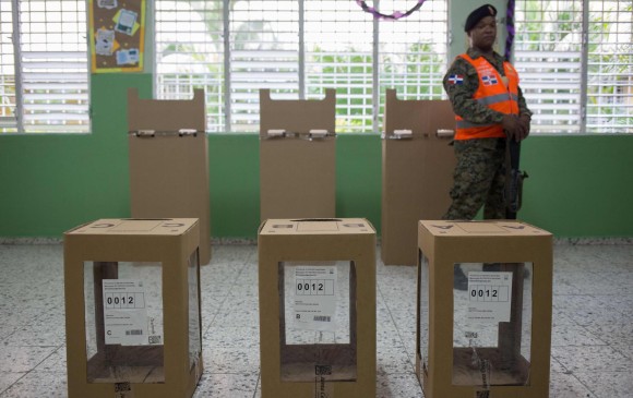 Puesto de votación en Santo Domingo, capital de República Dominicana. FOTO AFP