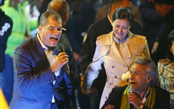 En campaña (foto) se vio una fuerte alianza para la continuidad entre Correa y Lenin. Ahora hay un enconado enfrentamiento verbal que podría causar aún más inestabilidad en Ecuador. FOTO reuters