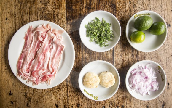 Estos son los ingredientes del ceviche de chicharrón. FOTO Carlos Velásquez Locación Restaurante Palogrande .