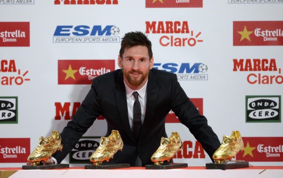 Messi conquistó su cuarta Bota de Oro tras anotar 37 goles en la temporada pasada. FOTO AFP