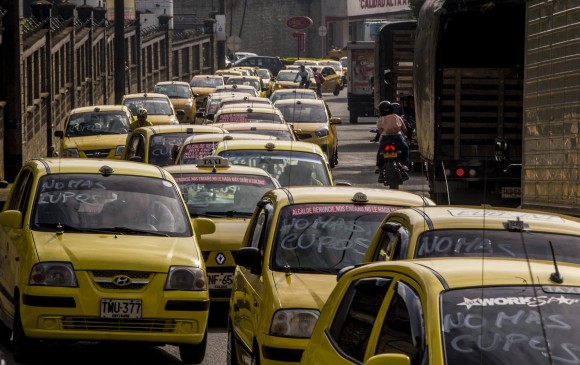 Este miércoles habrá paro de taxis en Medellín