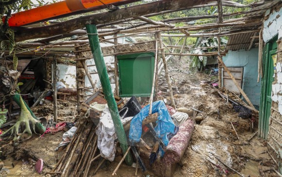 Una de las viviendas destruidas por un alud de tierrra en zona rural del municipio de Caldas. FOTO Róbinson Sáenz
