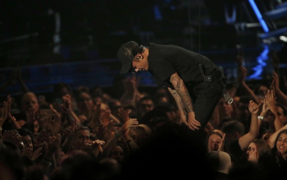 Justin Bieber regresó al escenario de los MTV con una prometedora interpretación de su nuevo sencillo, What Do You Mean? FOTO Reuters