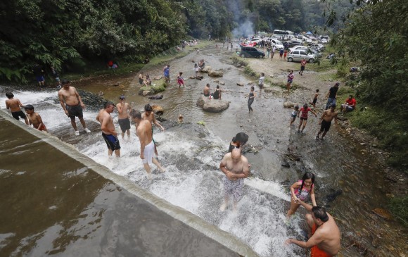 Aprovechar los ríos y hacer parques de agua es una alternativa para refrescar las ciudades. Imagen del nacimiento del río Medellín. FOTO MANUEL SALDARRIAGA