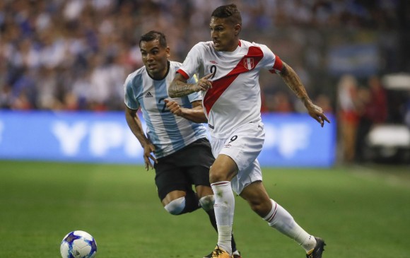 En Argentina reportan un supuesto dopaje de Paolo Guerrero en el partido Argentina vs. Perú por Eliminatorias. FOTO EFE
